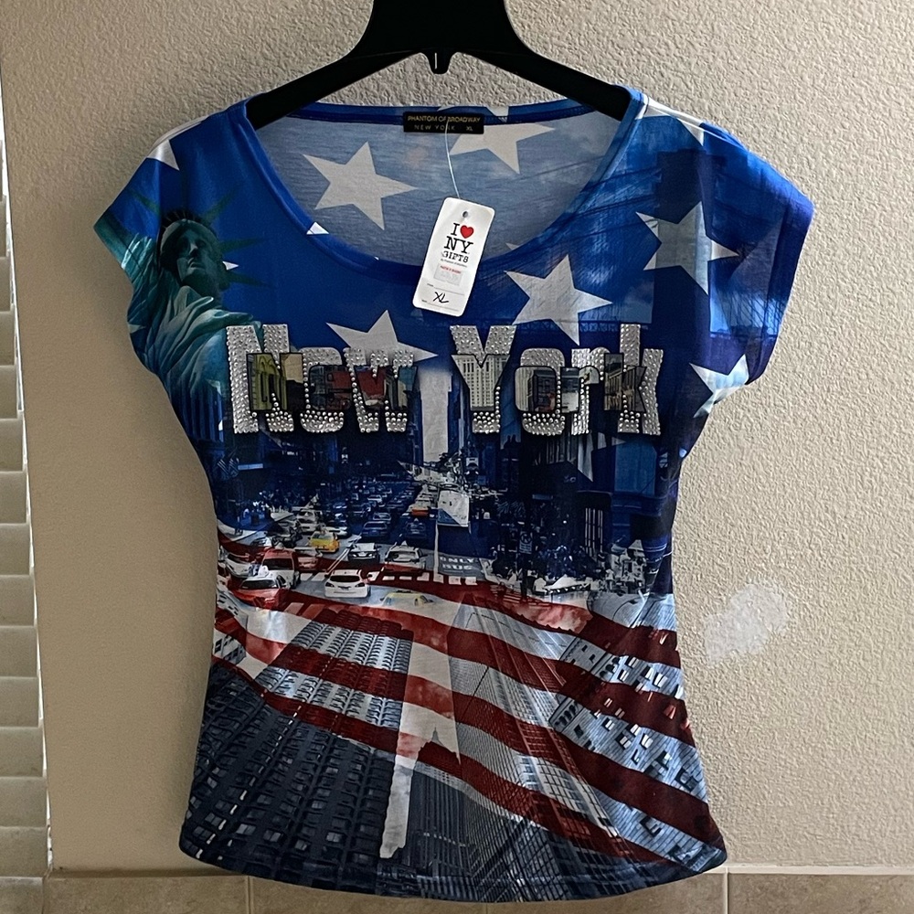 Blue and Red Fitted Graphic T-Shirt with Cap Sleeves